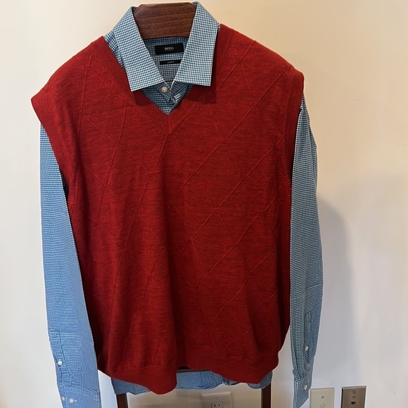 Fairway and green Italian in Merino golf vest lightweight. Perfection, luxurious - Picture 6 of 9